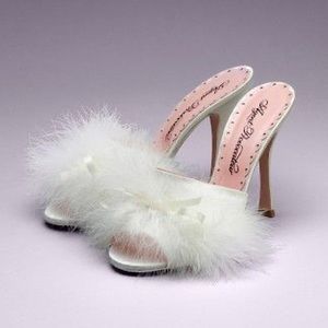 Agent Provocateur White Loleata Marabou Satin Mules
